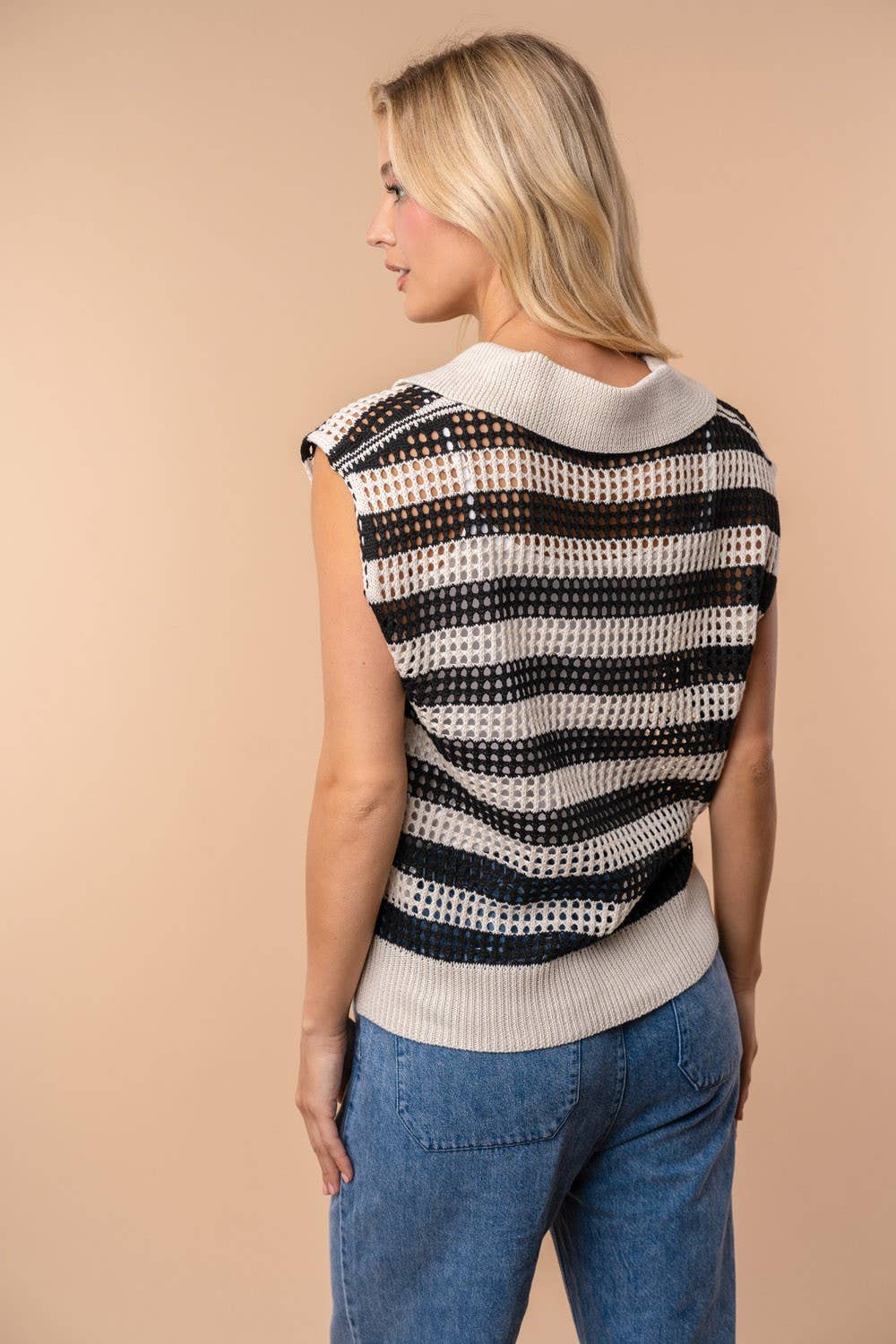 T10592 Sleeveless Striped Knit Top