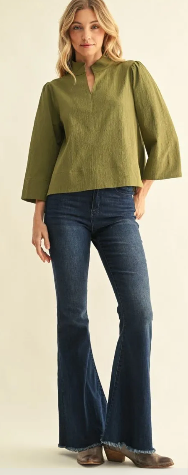 Textured 3/4 Sleeve V Neck