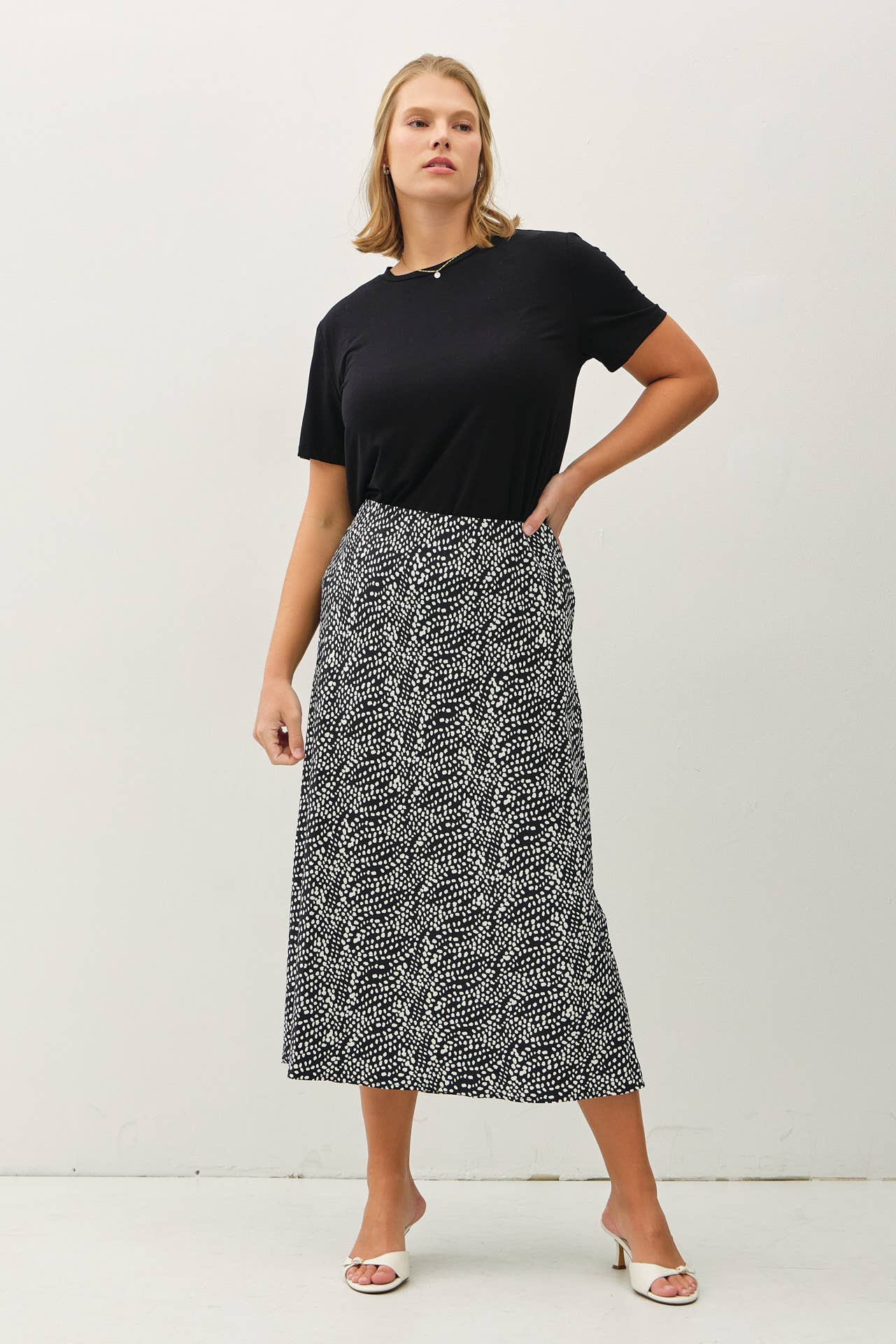 PLUS FLORAL PRINT MIDI SKIRT W/ ELASTIC WAISTBAND