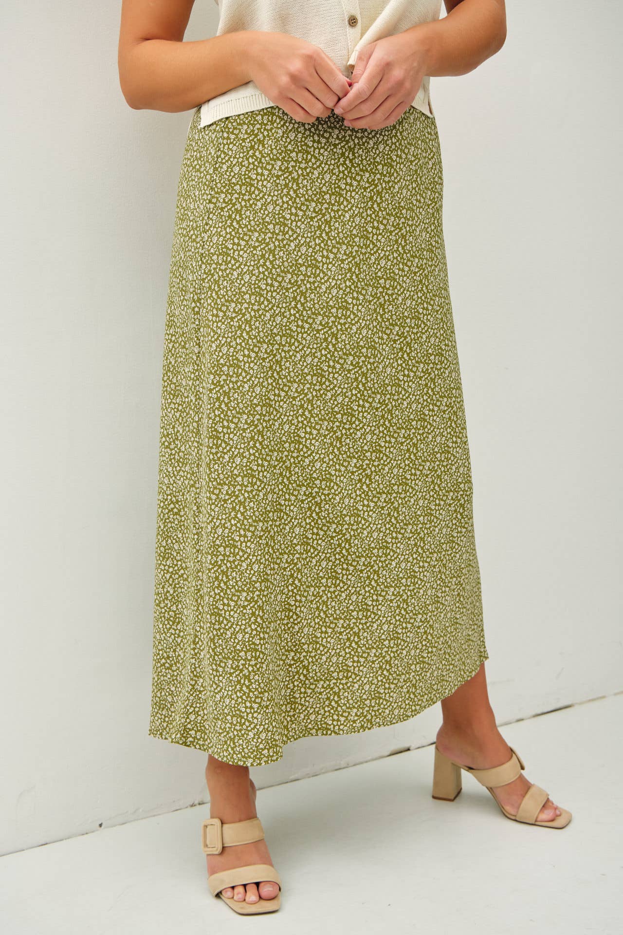 PLUS FLORAL PRINT MIDI SKIRT W/ ELASTIC WAISTBAND