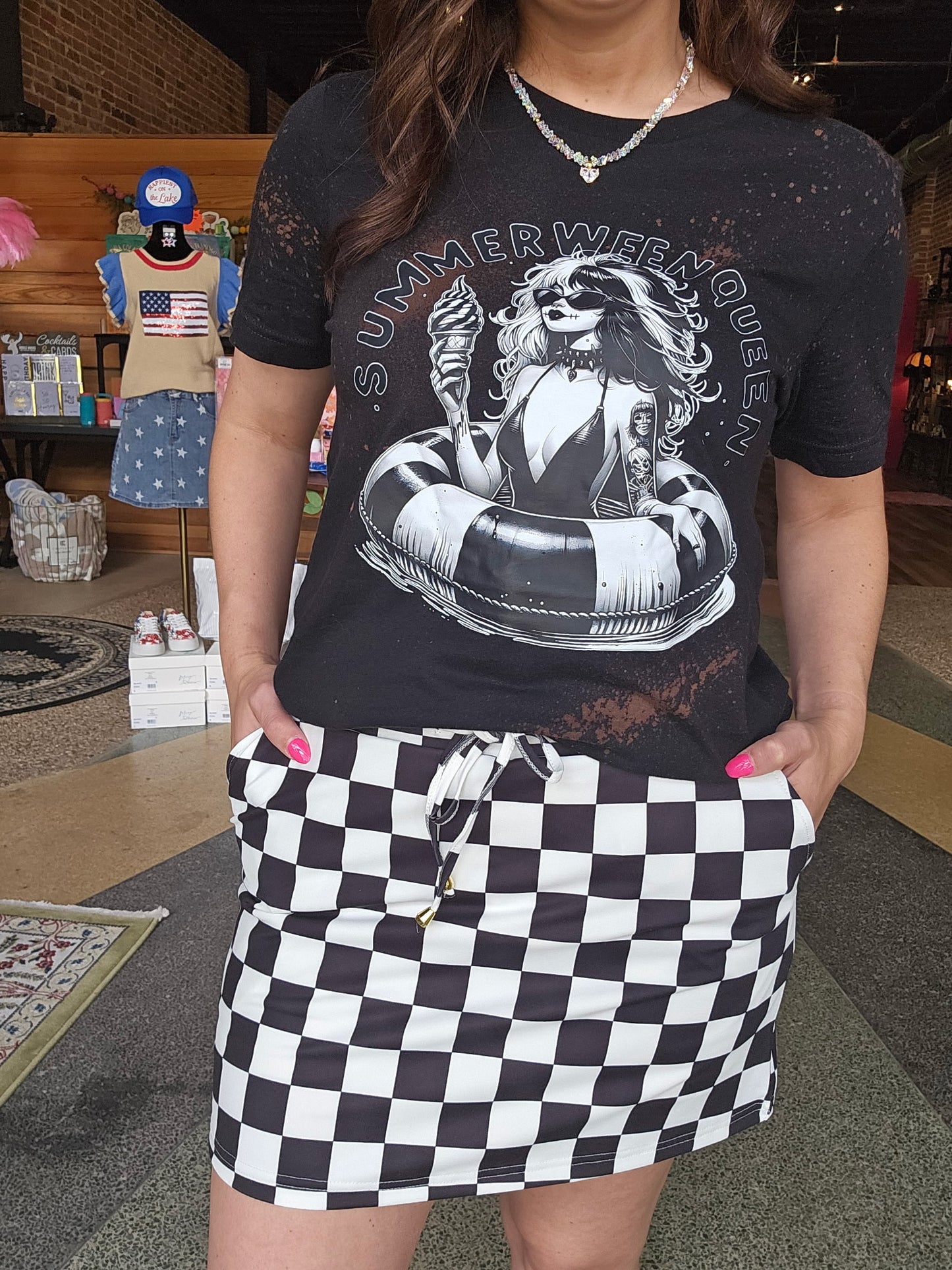 Summerween Queen Tee