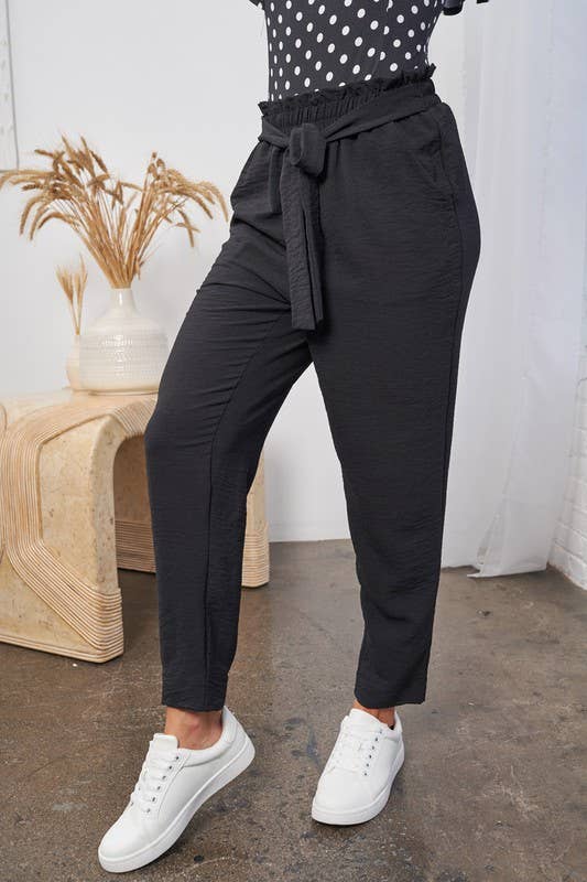 P77134 High Waisted Solid Woven Pant