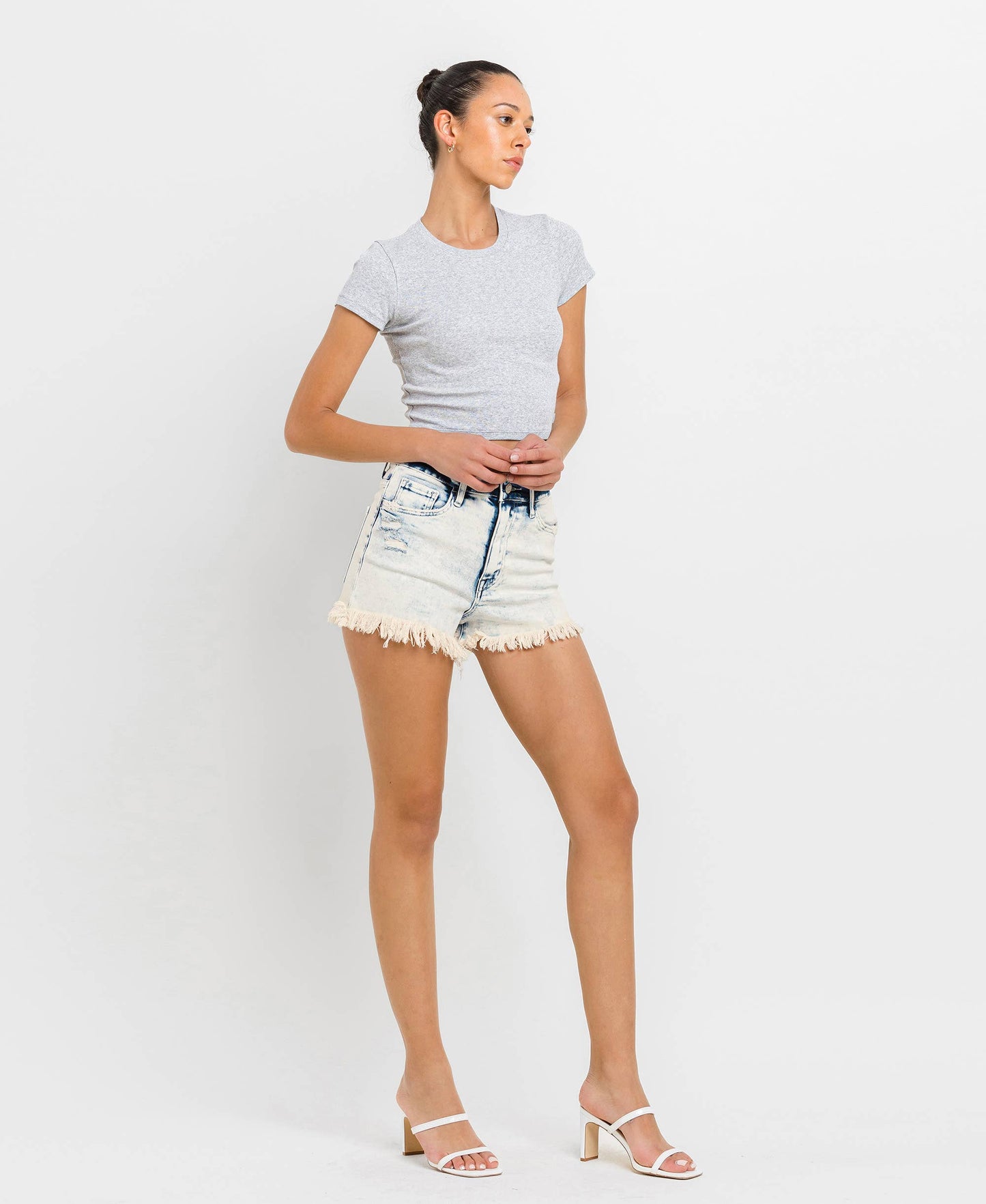 SUPER HIGH RISE STRETCH MOM SHORTS