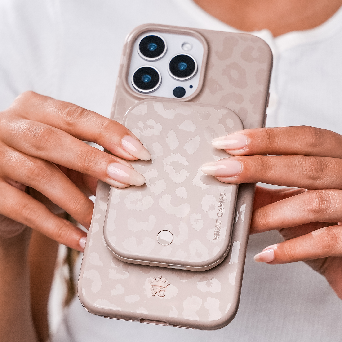 Wireless Phone Charger - Nude Leopard