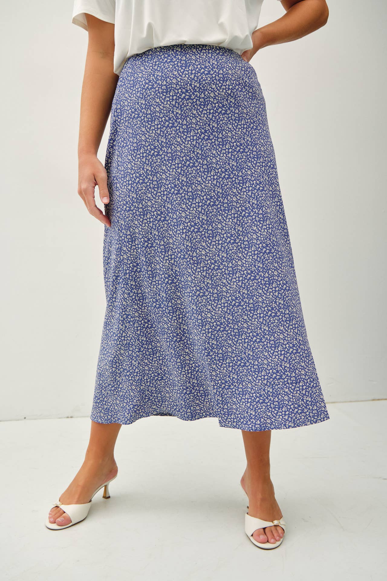 PLUS FLORAL PRINT MIDI SKIRT W/ ELASTIC WAISTBAND