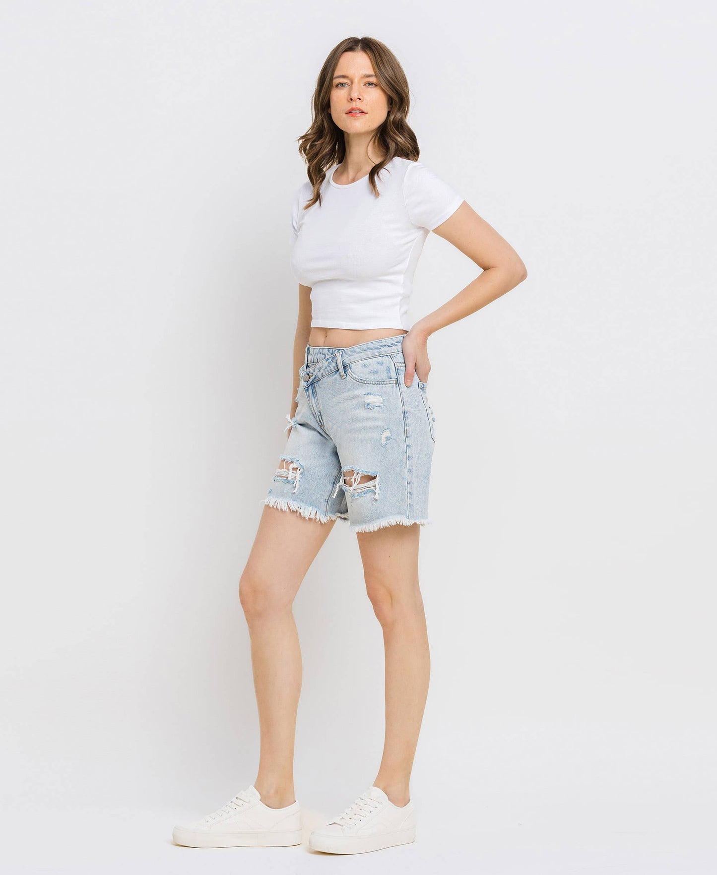 SUPER HIGH RISE CRISS CROSS BOYFRIEND SHORTS