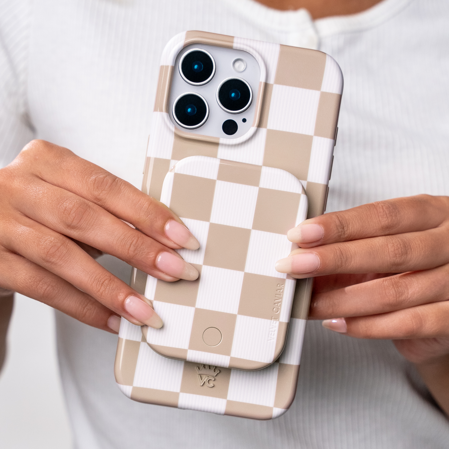 Wireless Phone Charger - Nude Vibe Checker