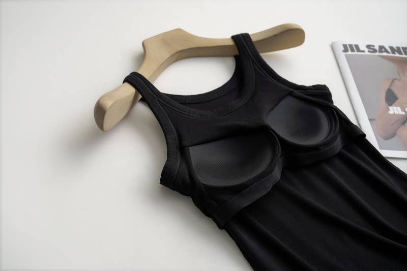 Essential Basic Rib Soft tank top w built in bra