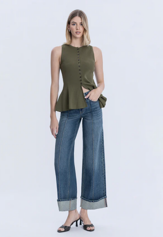 Mid Rise Pintuck Baggy Wide Authenticity Jean