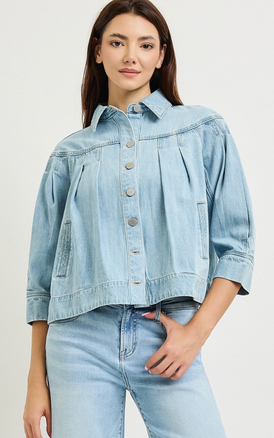 Flowy Jacket w/Pleats