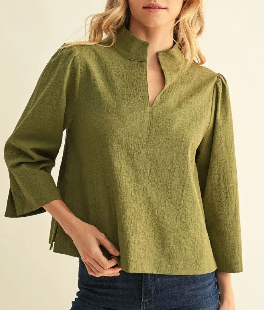 Textured 3/4 Sleeve V Neck