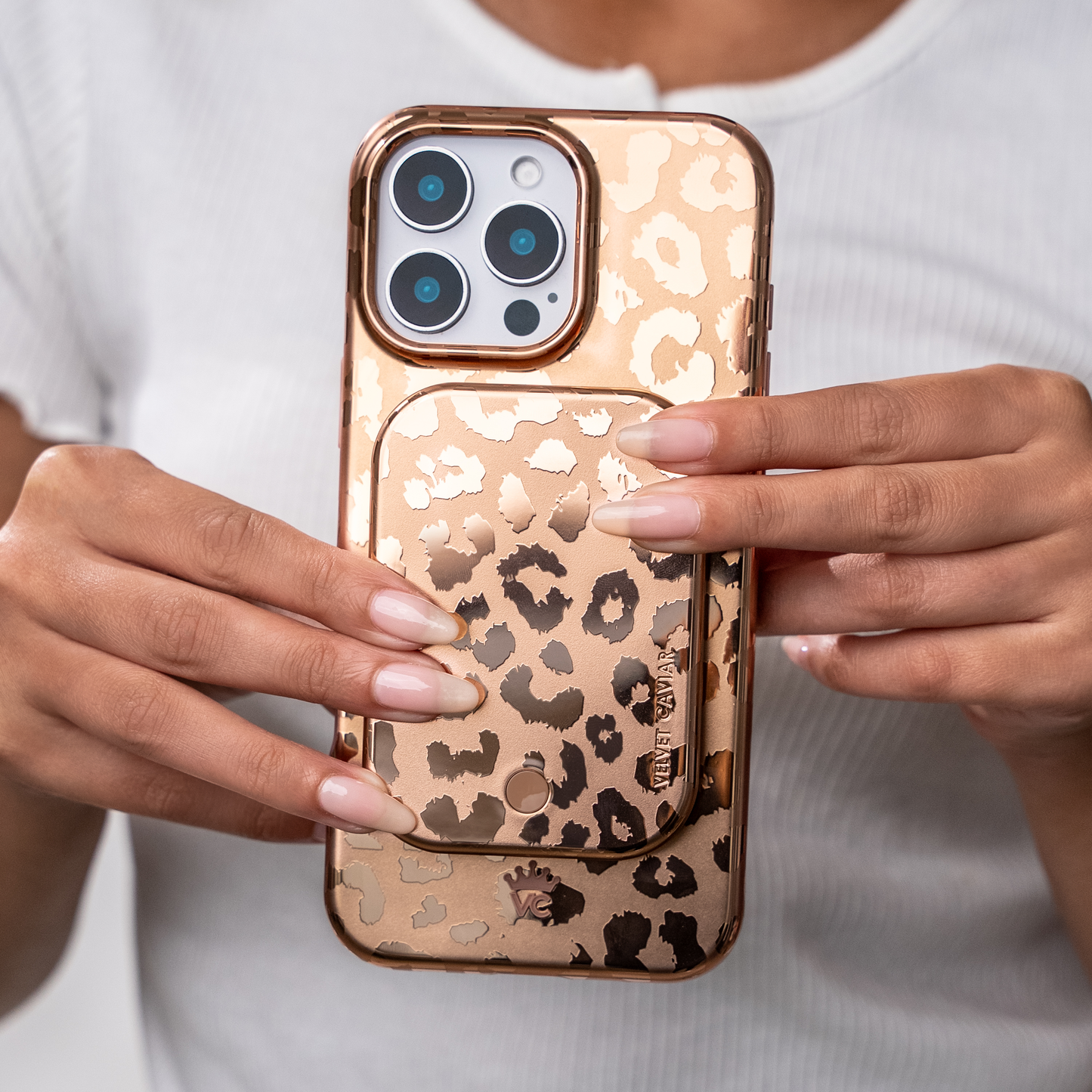 Wireless Phone Charger - Bronze Chrome Leopard