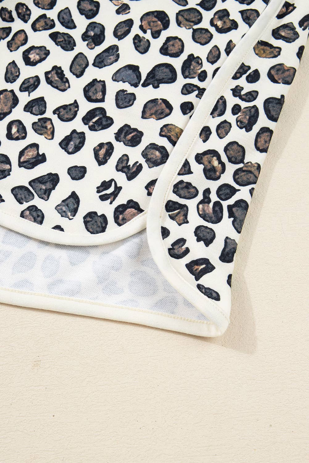 Plus Size Leopard Pullover and Shorts 2pcs Outfit