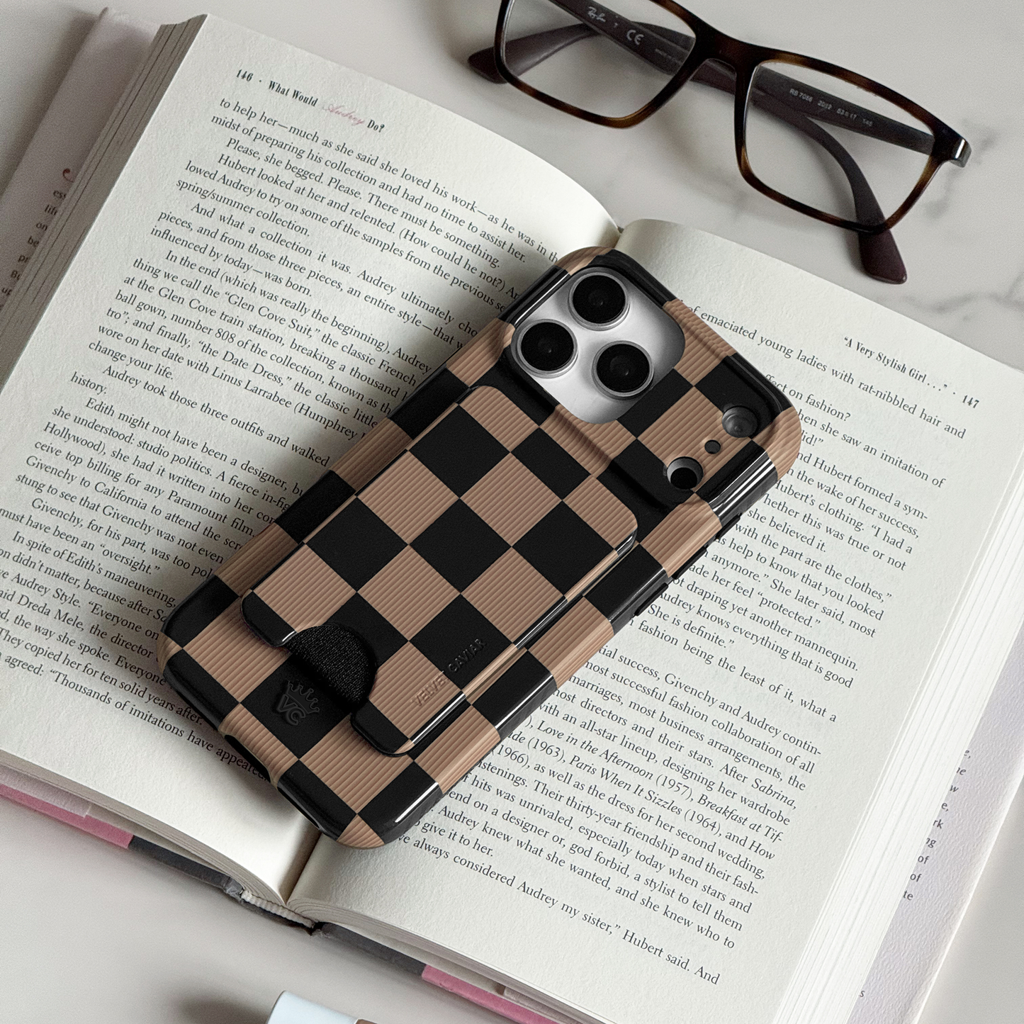 Magnetic Phone Wallet - Mocha Vibe Checker