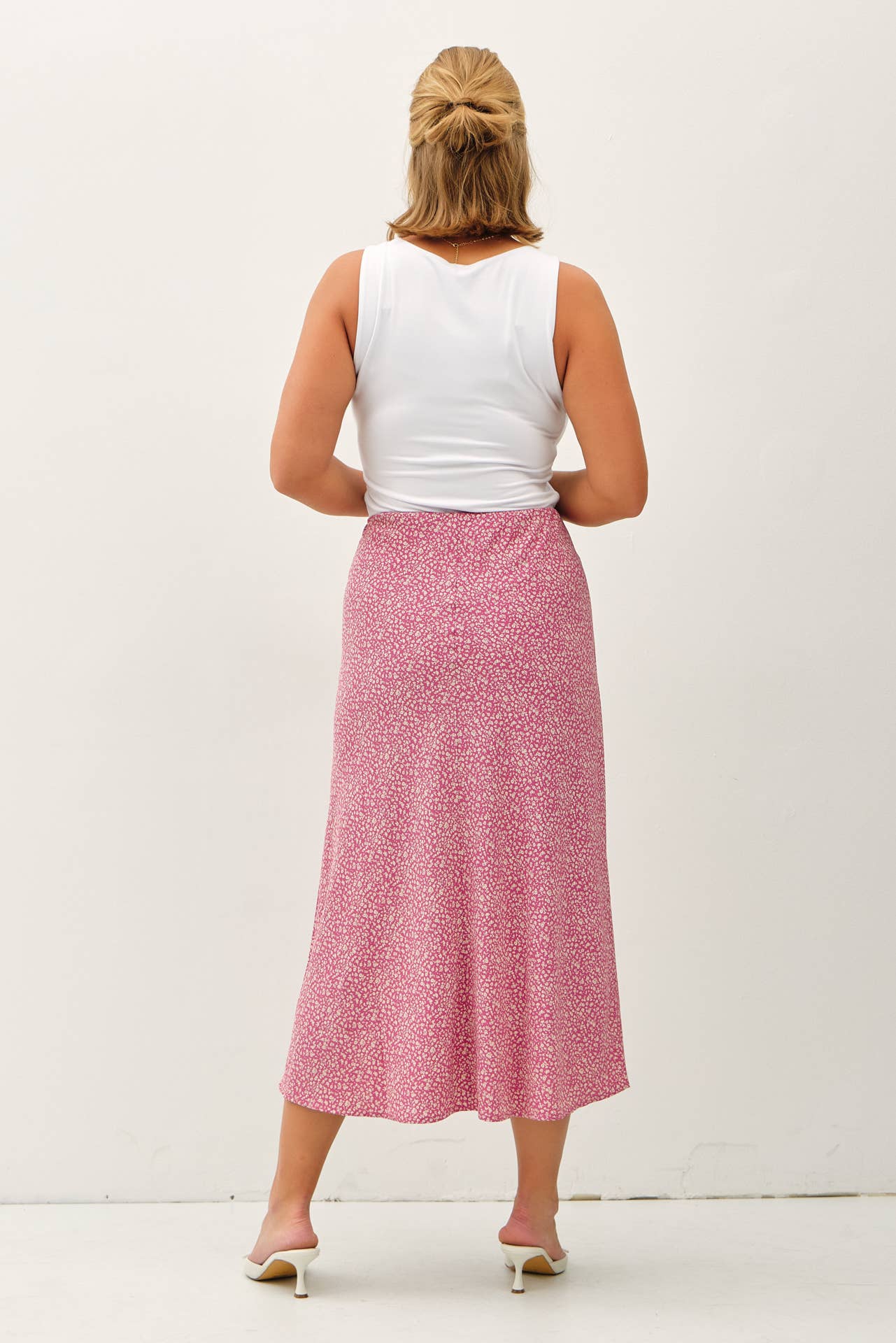PLUS FLORAL PRINT MIDI SKIRT W/ ELASTIC WAISTBAND