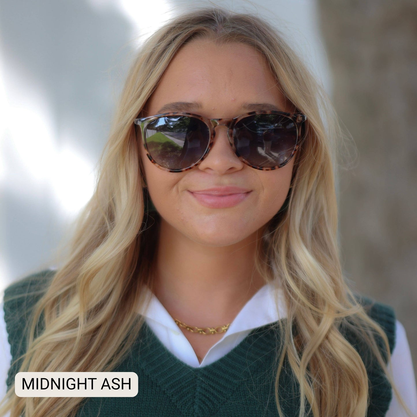 MIDNIGHT - Women's Polarized Medium Horn Sunglasses