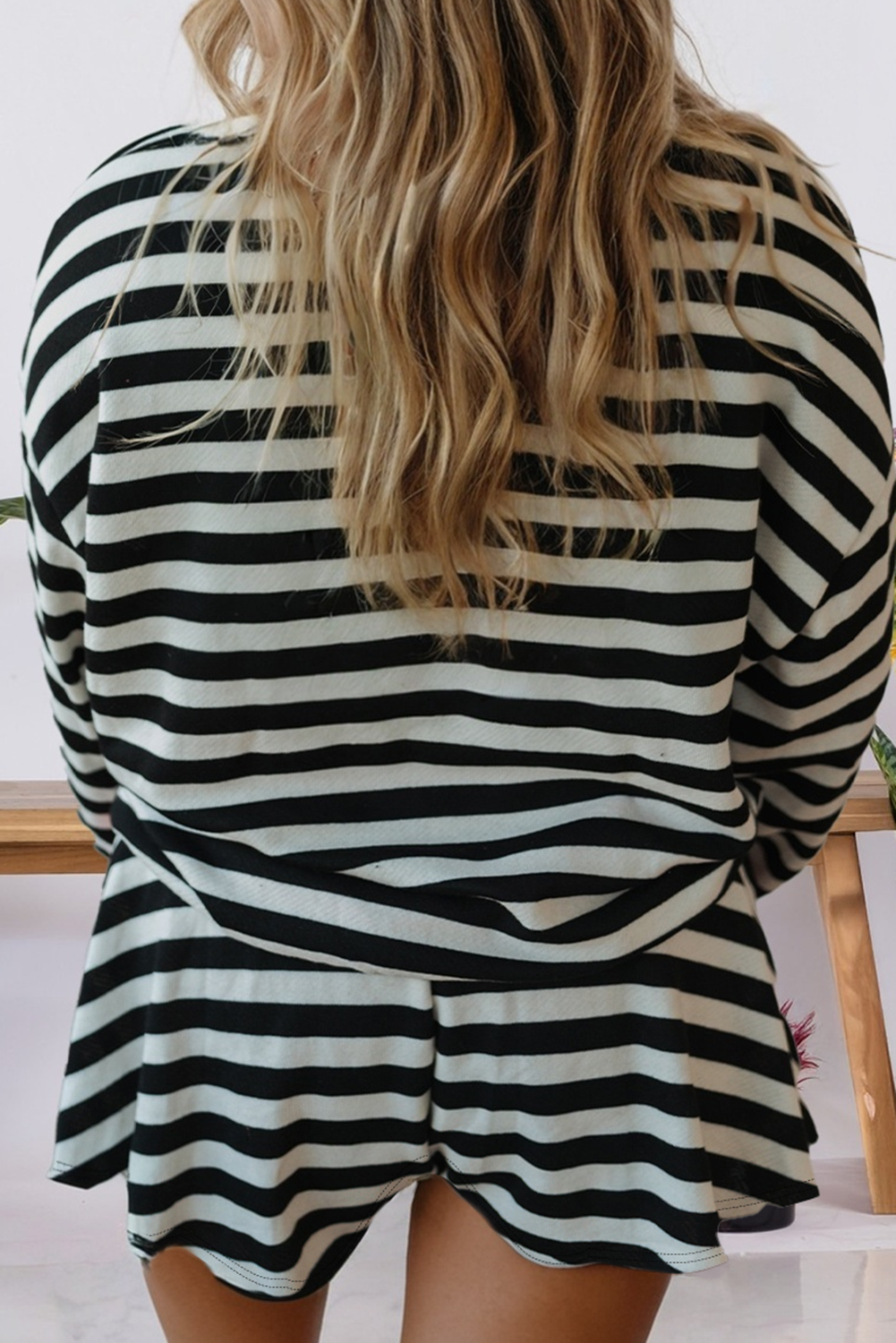 Stripe Color Block Edge Pullover/Shorts Set