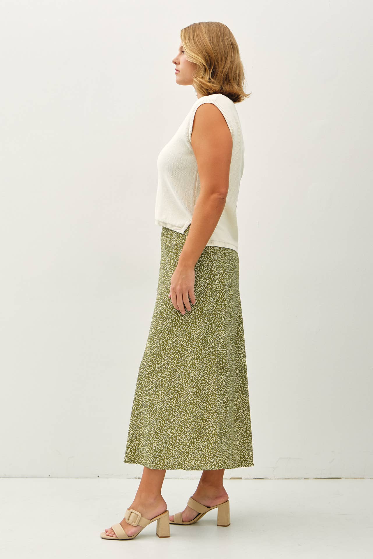 PLUS FLORAL PRINT MIDI SKIRT W/ ELASTIC WAISTBAND