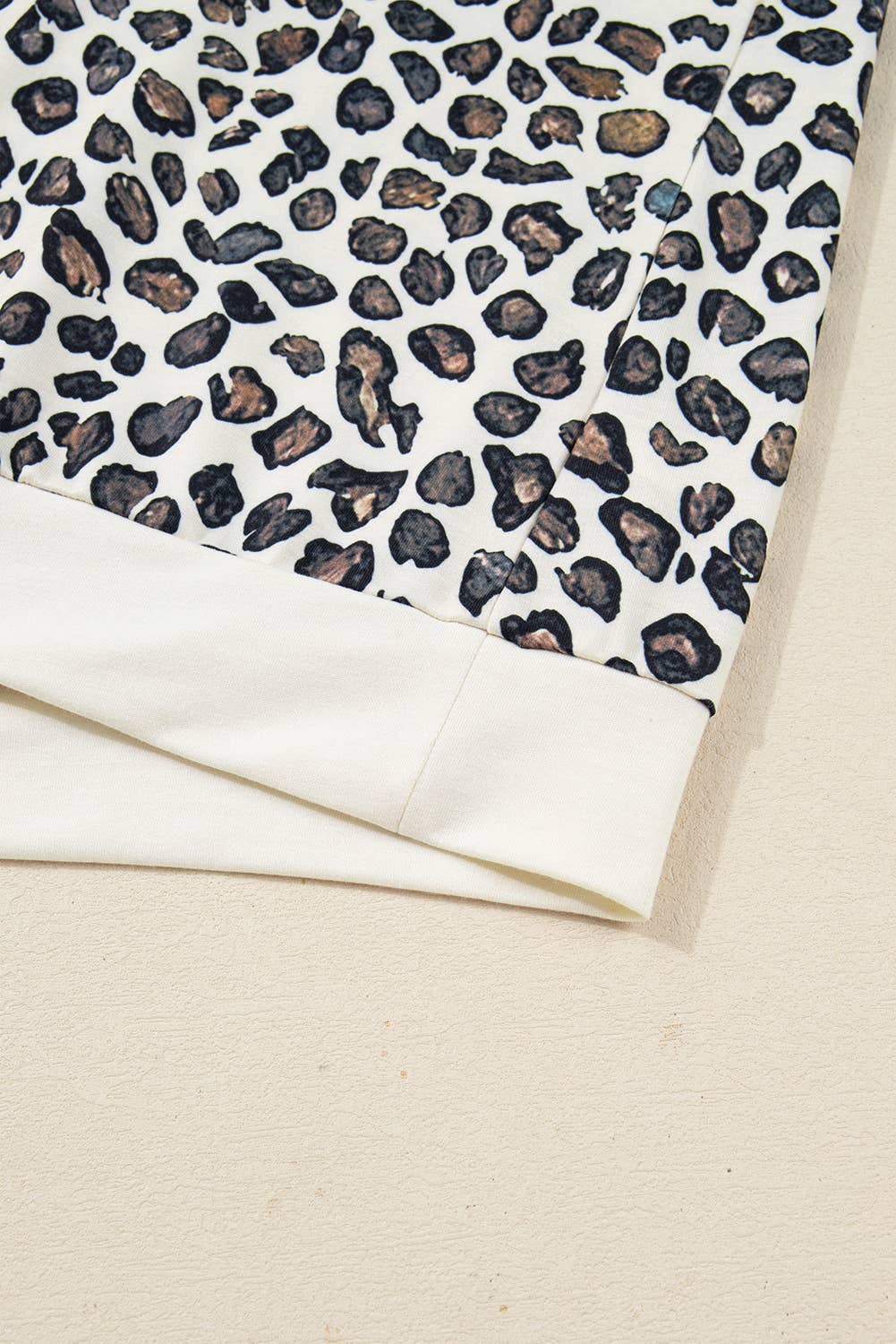 Plus Size Leopard Pullover and Shorts 2pcs Outfit